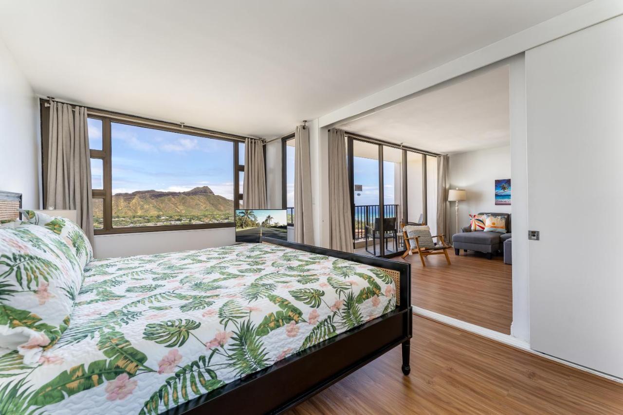 Апартаменты Waikiki Banyan W-Ocean Views With Free Parking! Гонолулу Экстерьер фото