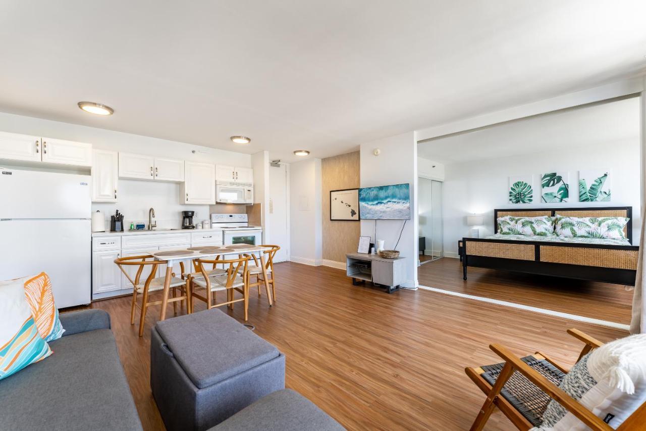 Апартаменты Waikiki Banyan W-Ocean Views With Free Parking! Гонолулу Экстерьер фото