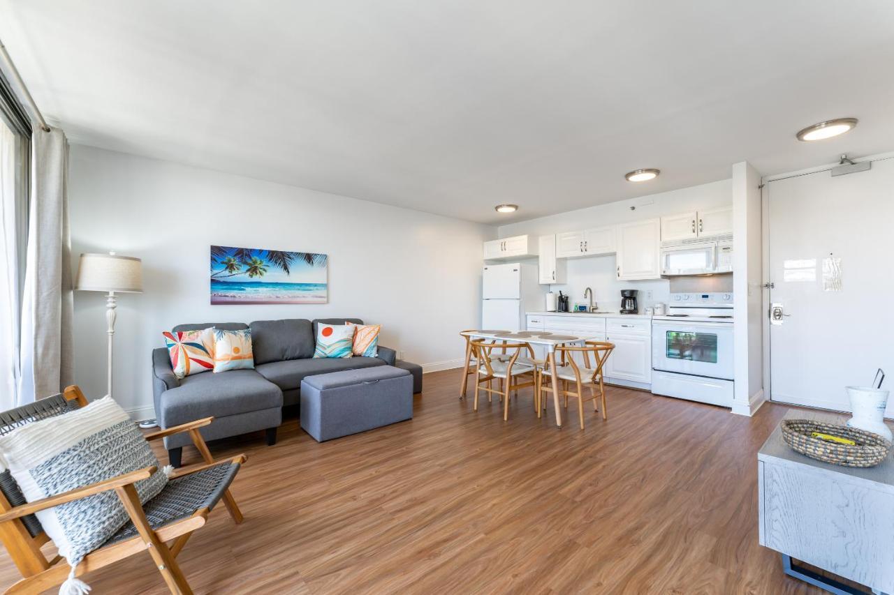Апартаменты Waikiki Banyan W-Ocean Views With Free Parking! Гонолулу Экстерьер фото